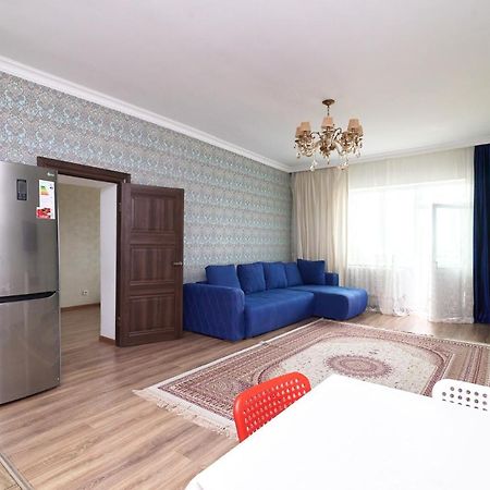 Квартира В Самом Центре Столицы Казахстана Astana Exterior foto